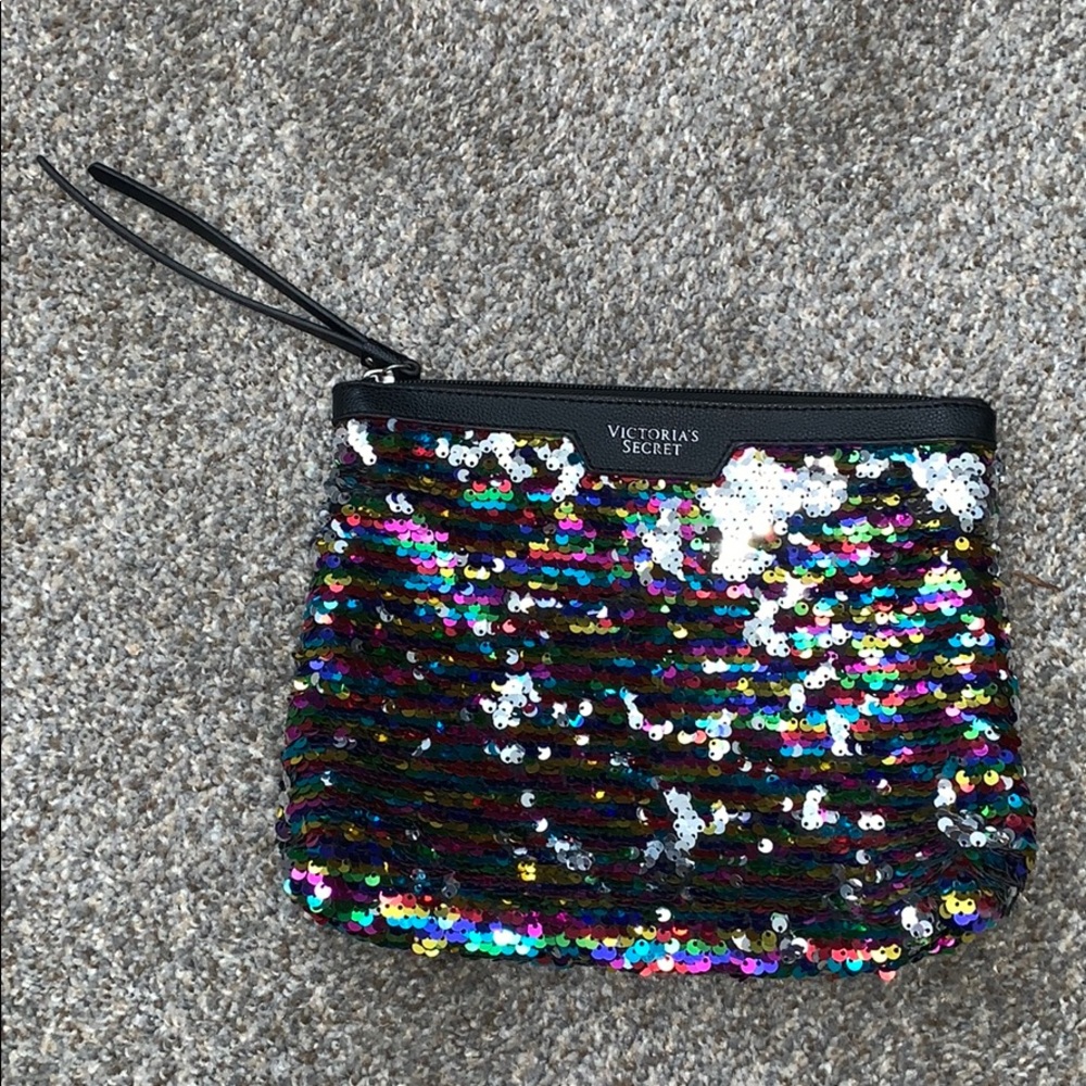 Makeup bag
